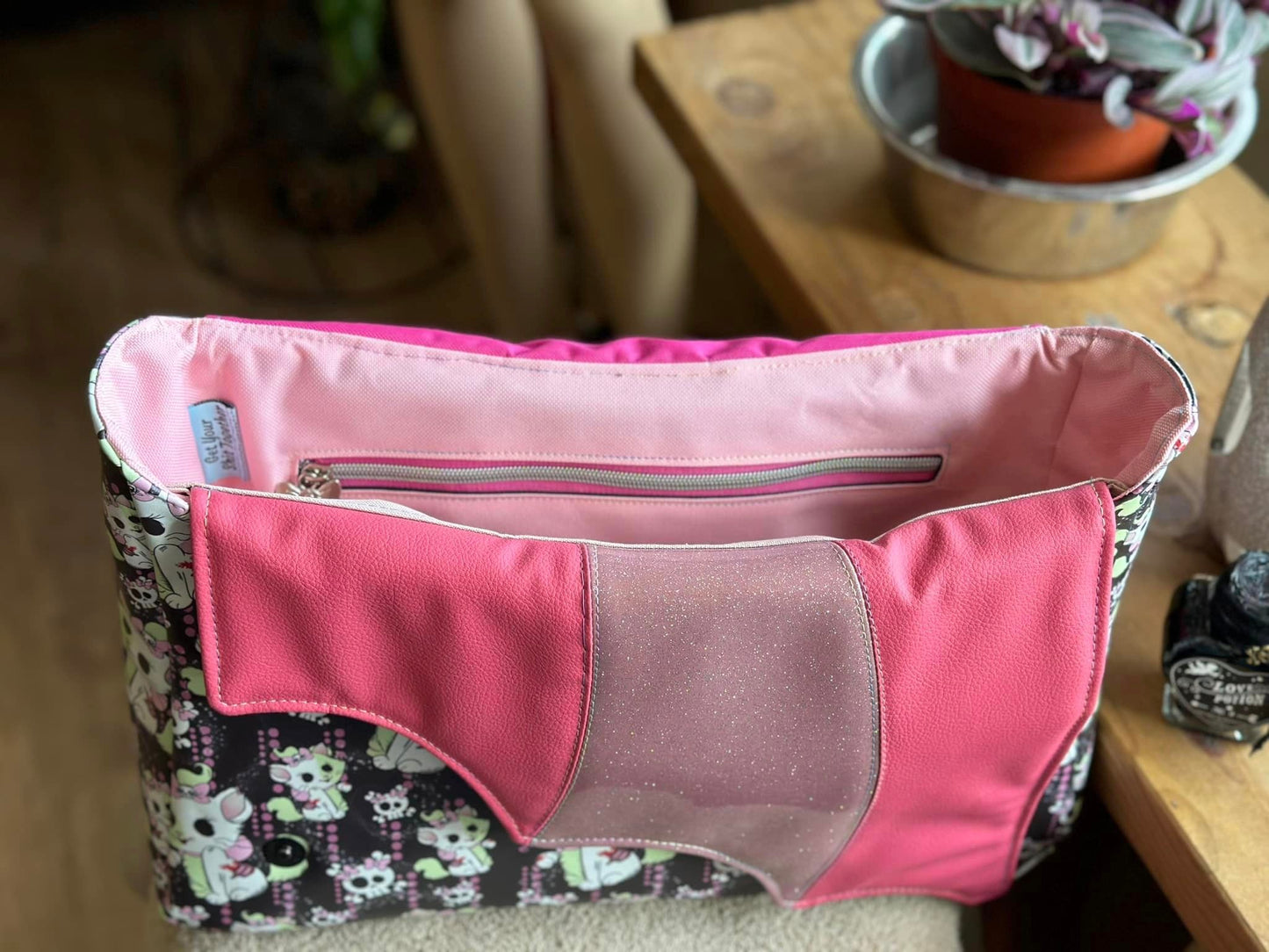 PATTERN - The Bat Company Bag