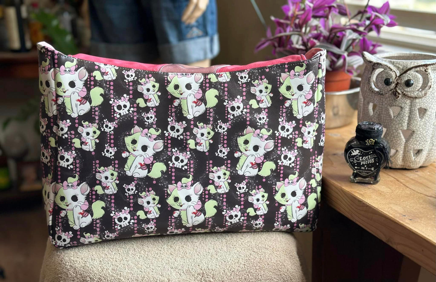 PATTERN - The Bat Company Bag