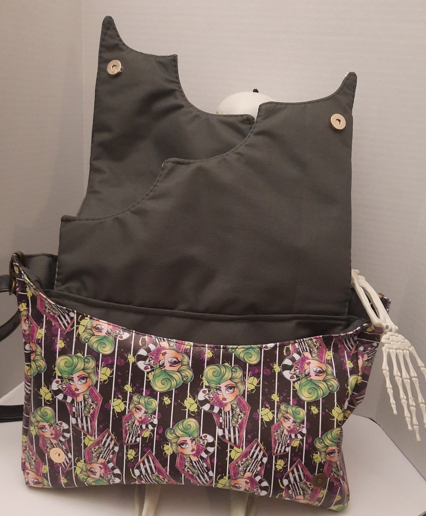 PATTERN - The Bat Company Bag