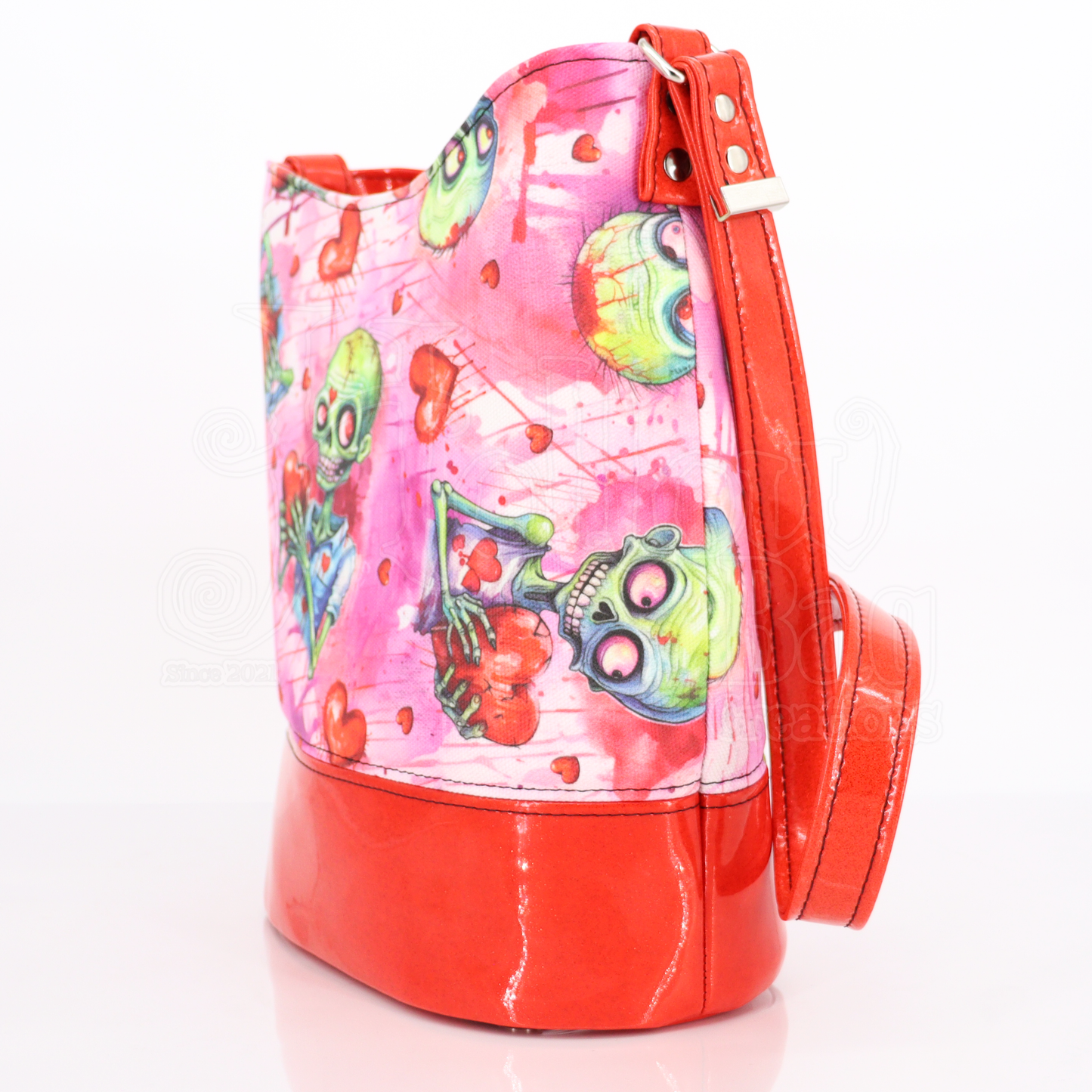 Bella Bucket - Red Love Zombies