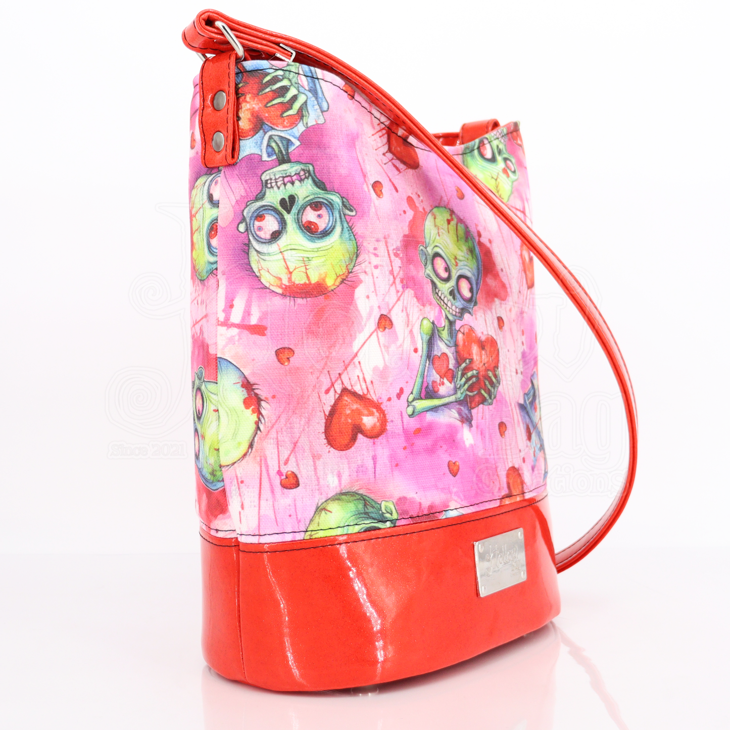Bella Bucket - Red Love Zombies