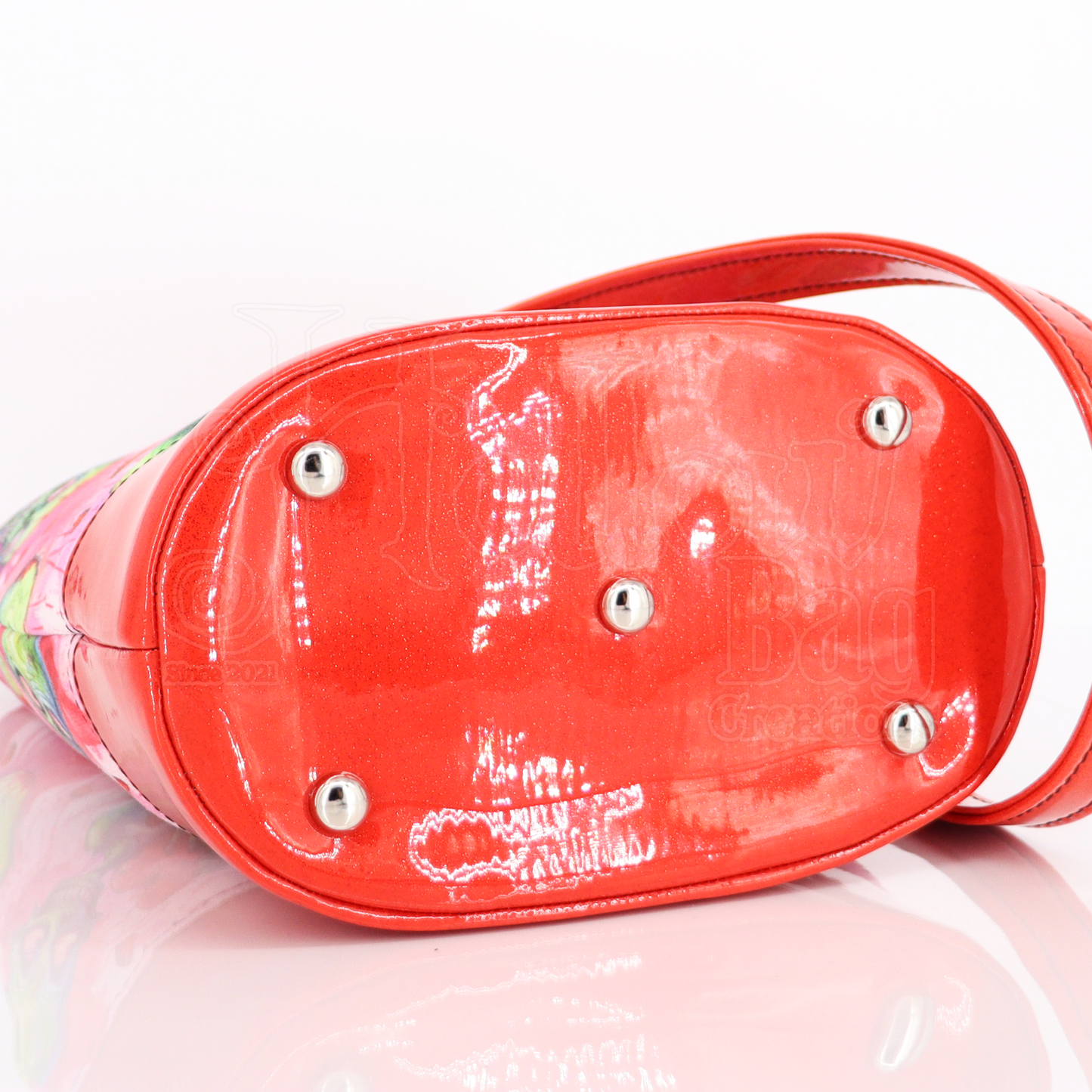 Bella Bucket - Red Love Zombies