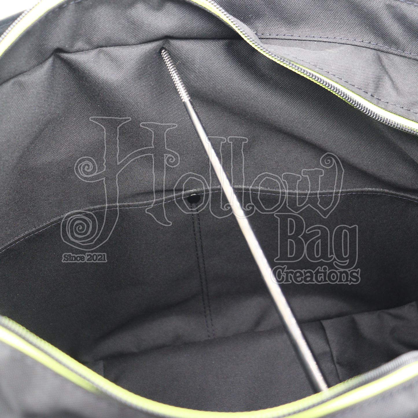 Divinia Tote LG - It's Showtime Peeps