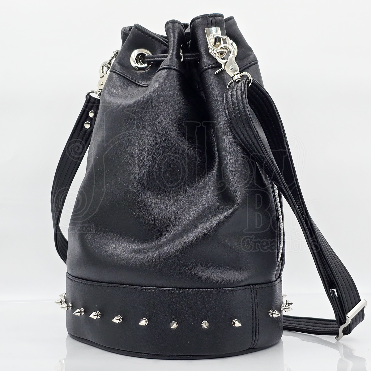Morticia Bucket Bag