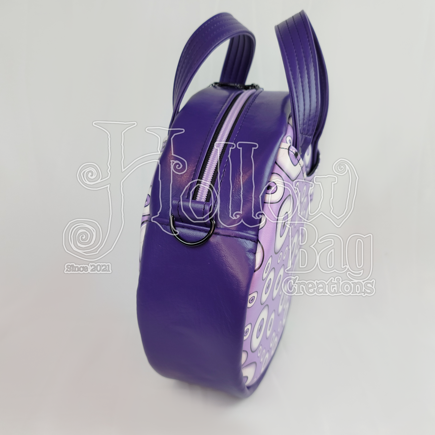 Heart Eyes Circle Bag
