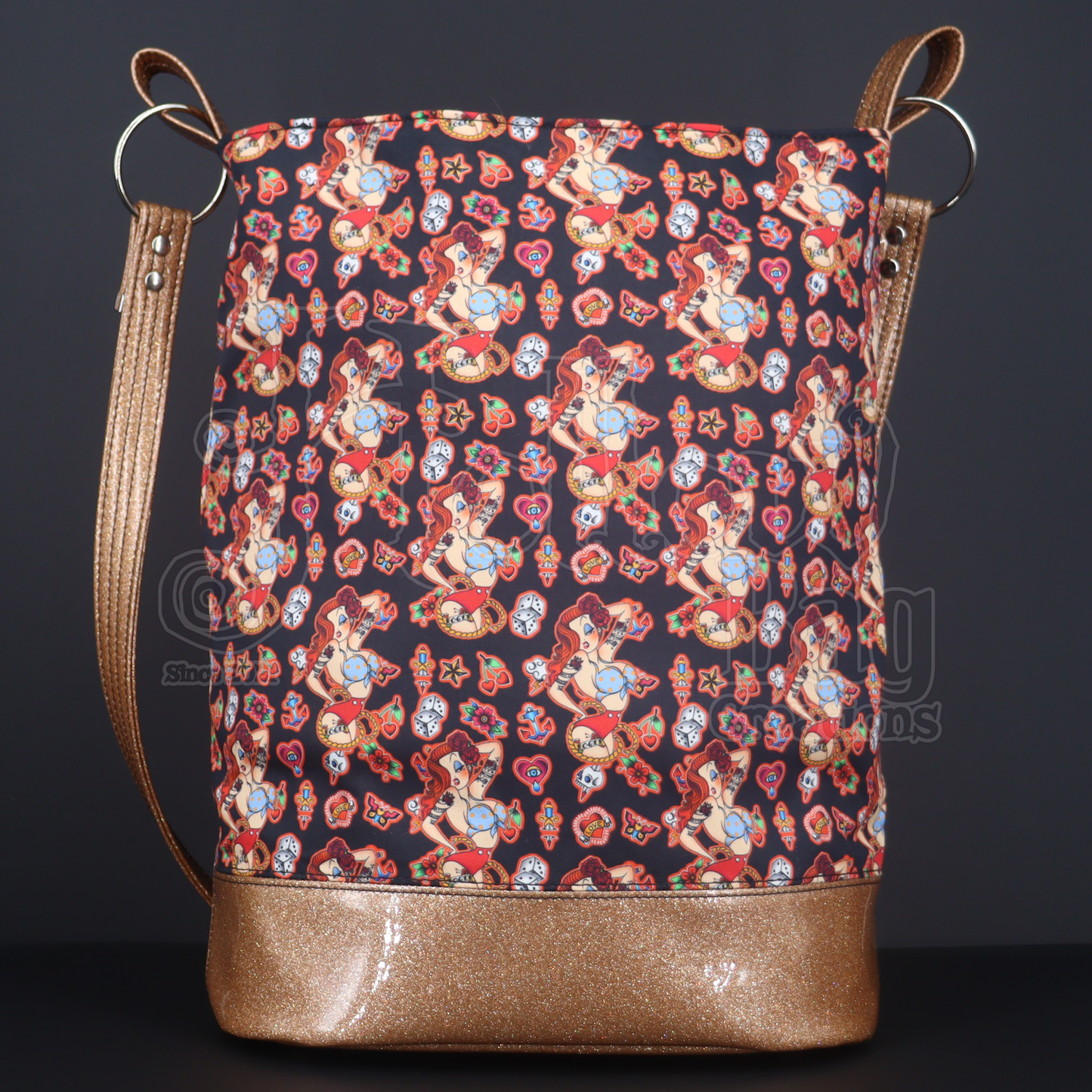 Jessica Pinup Bucket Bag