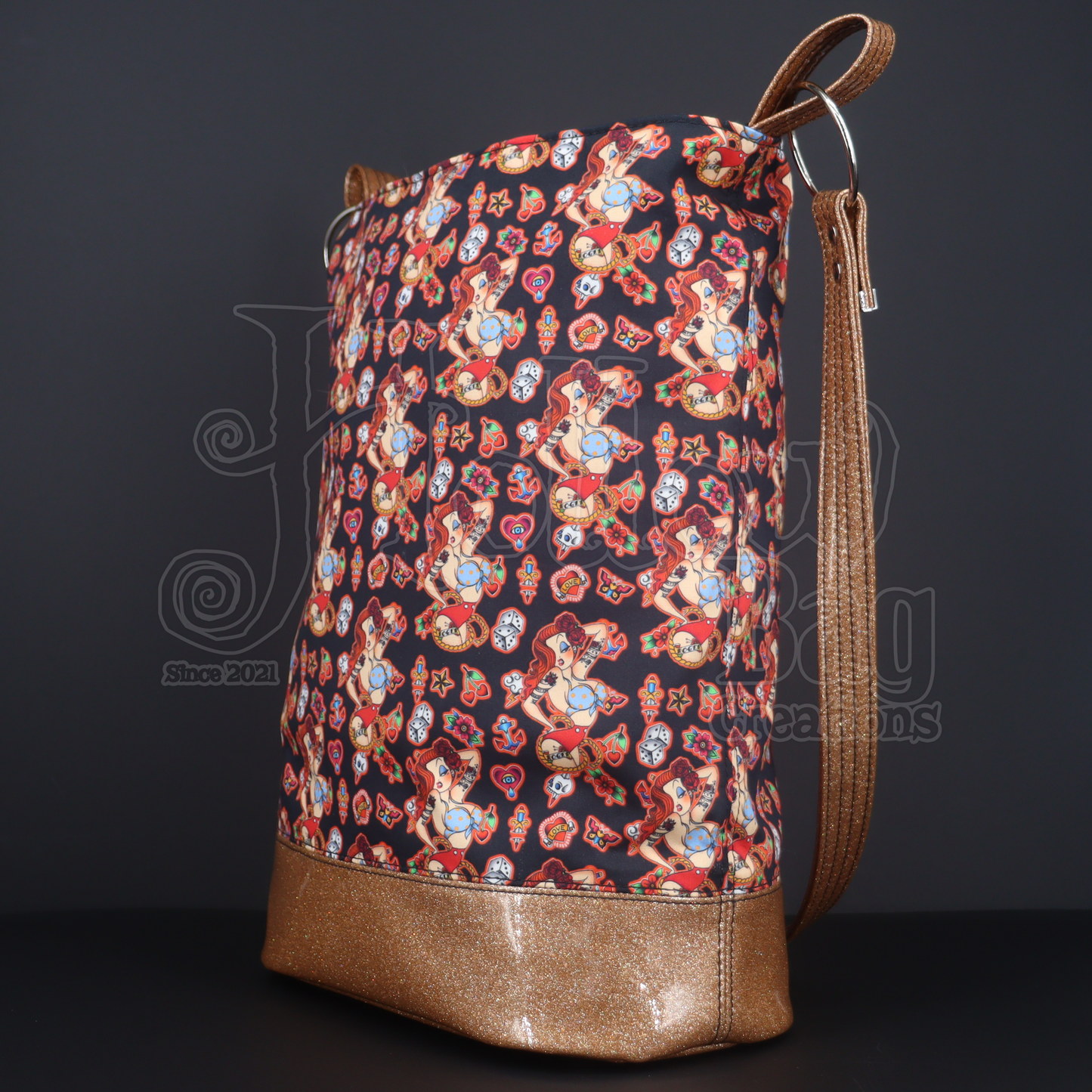 Jessica Pinup Bucket Bag