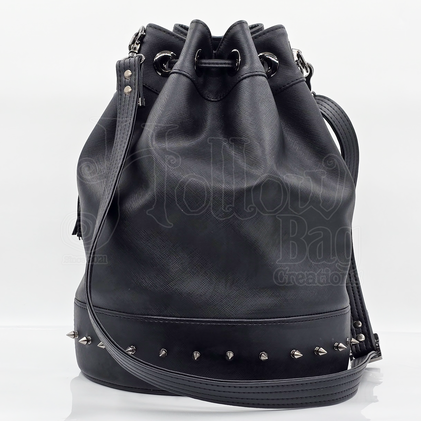 Morticia Bucket Bag