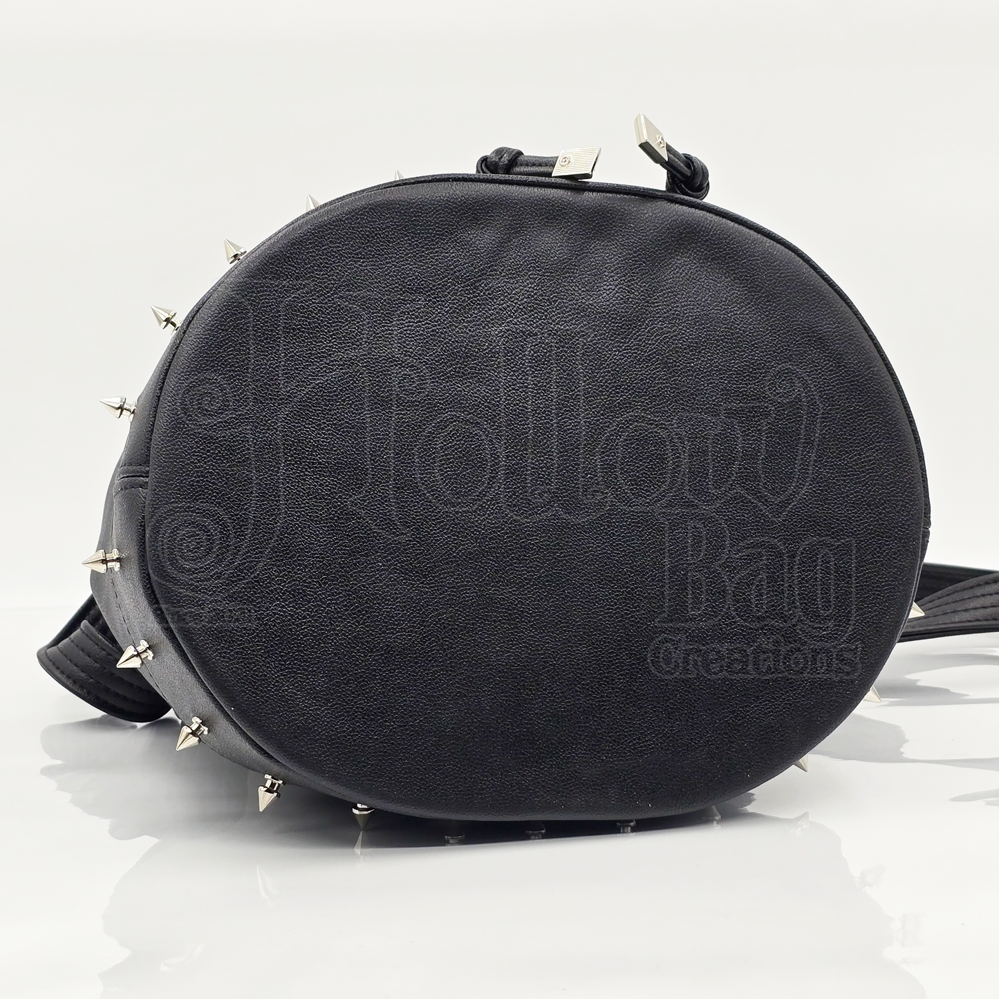 Morticia Bucket Bag