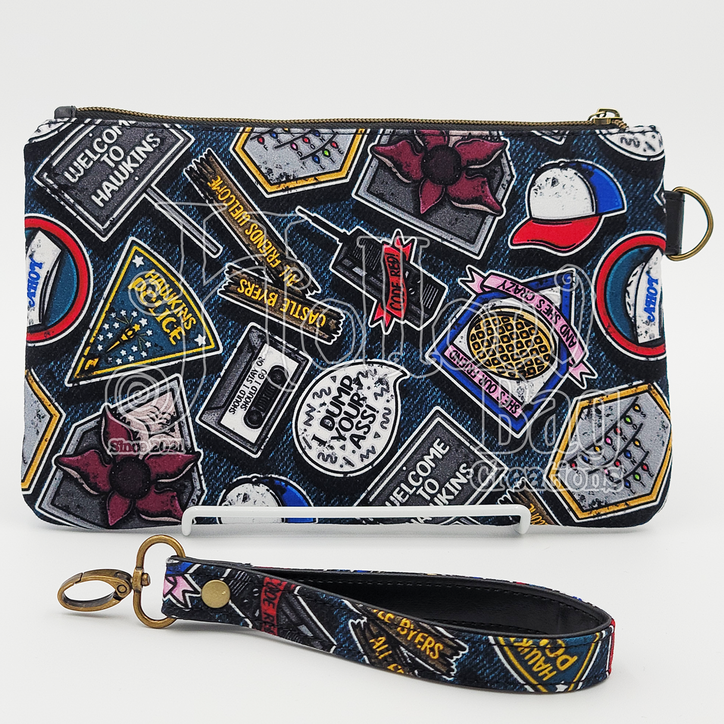 Wristlet Pouch - Things are Strange
